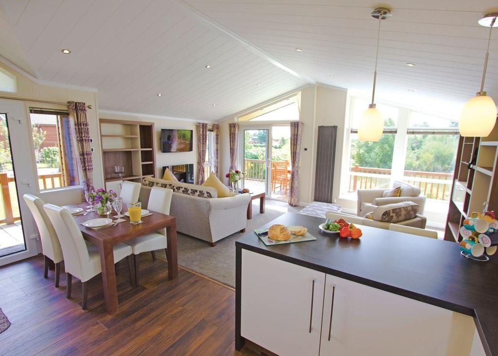 Fladbury The Springs Lakeside Holiday Park חדר תמונה